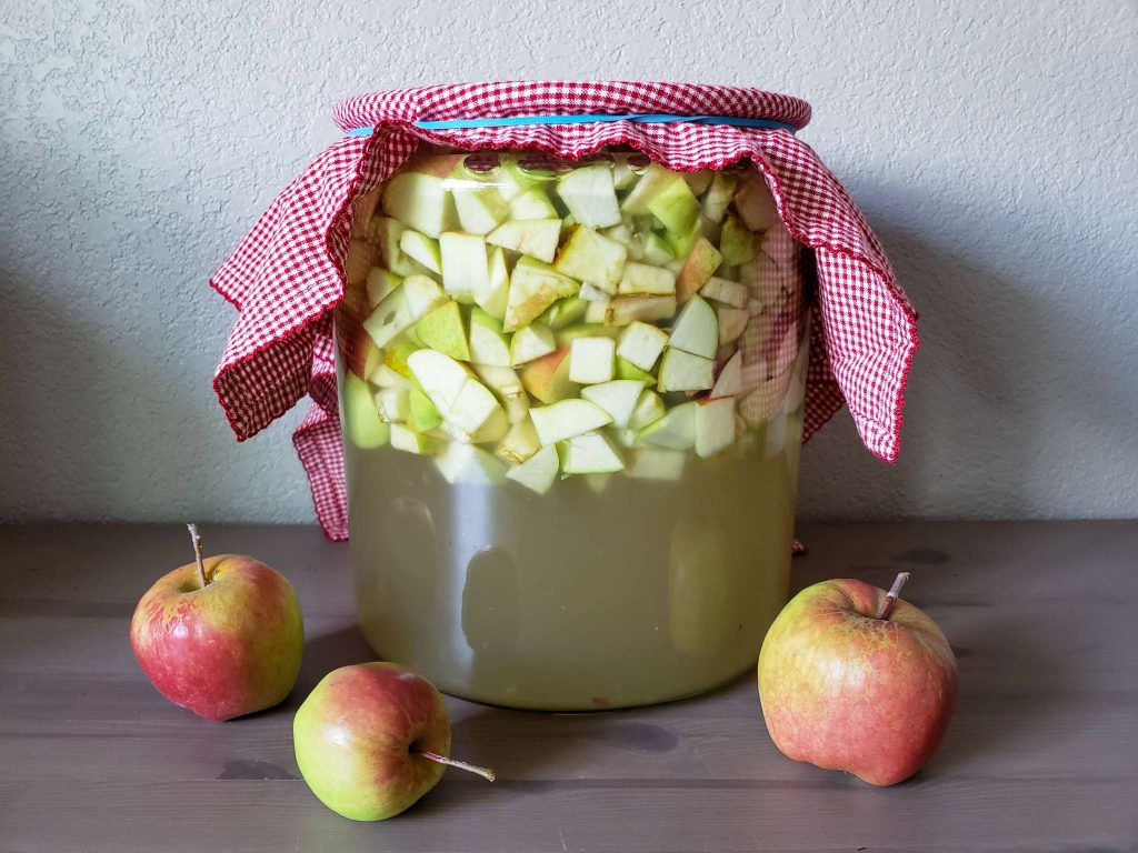 naturalne domowe ocet jabłkowy na trądzik